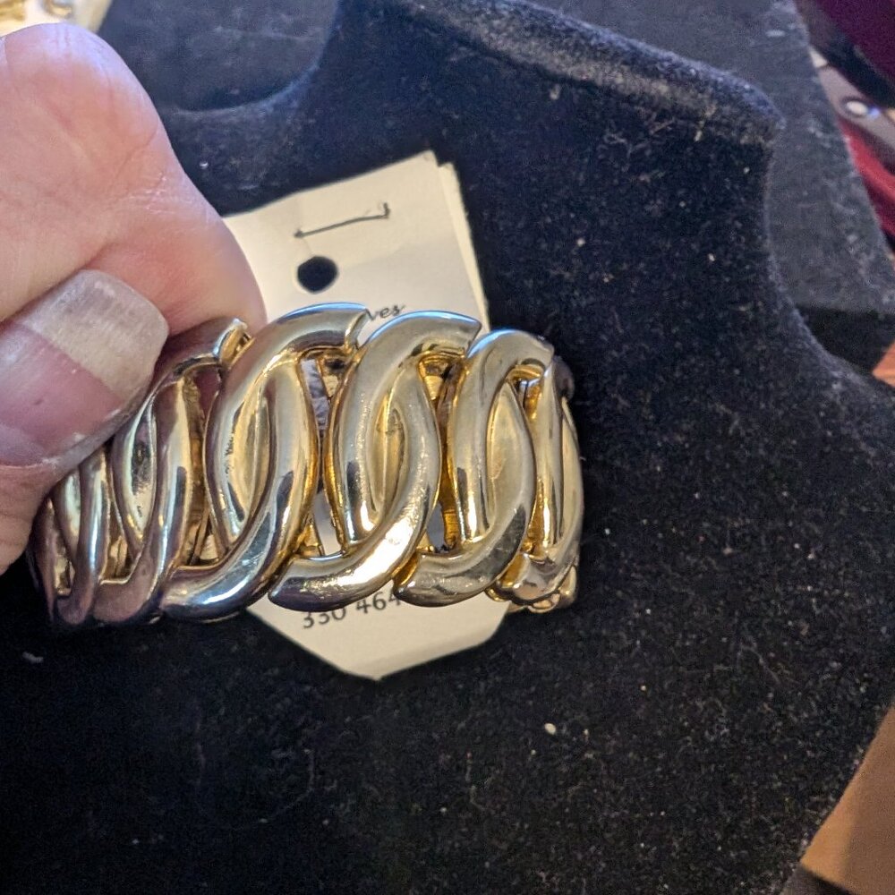 Vintage made in Japan gold tone bracelet #21